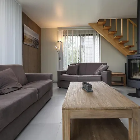 בית נופש Holiday Golden Lakes Village.4 *